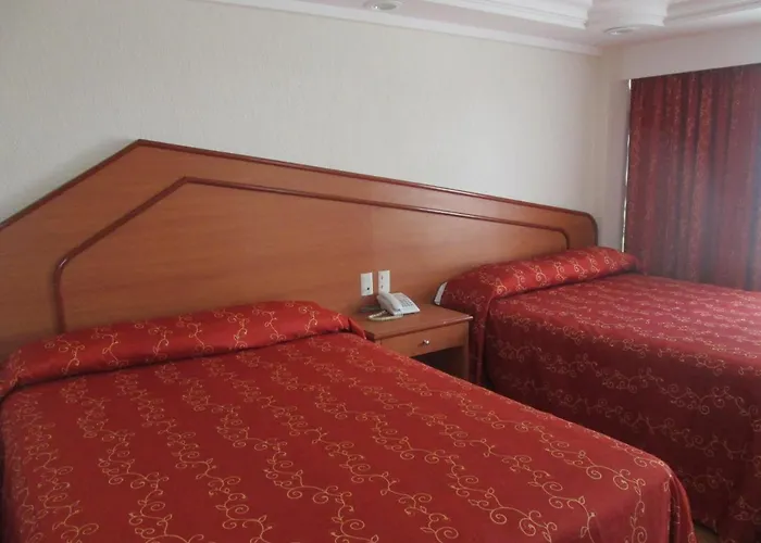 Premier Hotel 3*