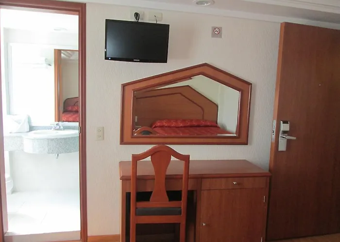 Premier Hotel